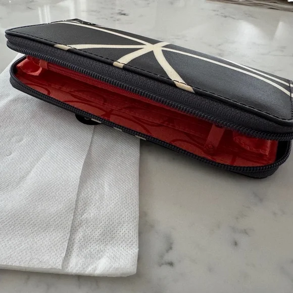 Wallet - Orla Kiely - Picture 3 of 6